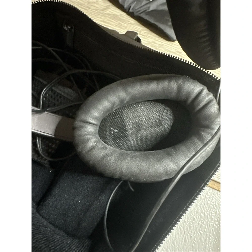 BOSE QC-1 QuietComfort Acoustic Noise Cancelling Headset Headphones Accessories